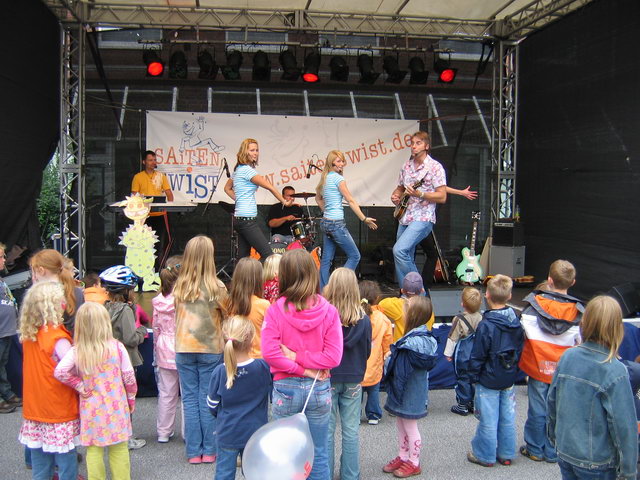 gal/2007/2007 Ruettenscheider Kinderfest/2007 Saitentwist Ruettenscheider Kinderfest 1.9. 287.jpg